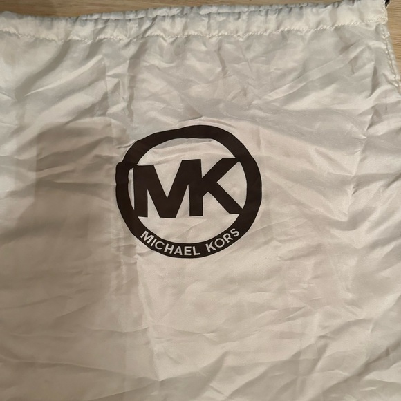 Michael Kors White Safiano Leather Handbag - Picture 4 of 16